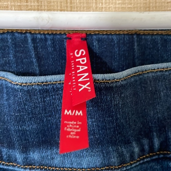 Spanx by Sara Blakely women’s size Medium‎ distressed jeggings - Picture 2 of 7